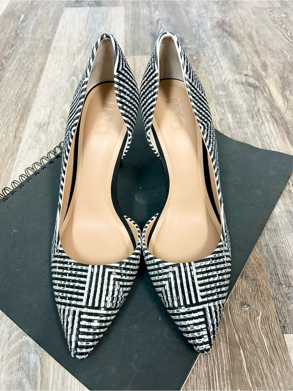 NWT! INC Kenjay Multi Maze Mirrored Pump - Size 10